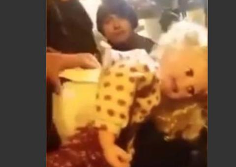 Boneca 'possuída' assusta moradores ao se mexer sozinha