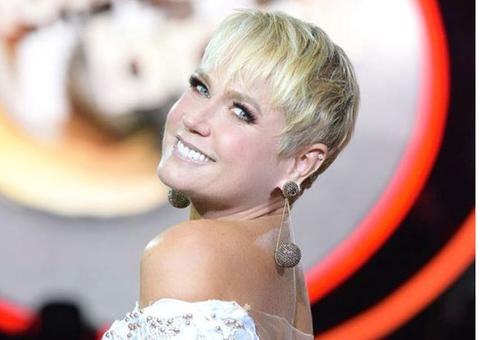 No hospital, Xuxa lamenta por sofrer acidente; Veja foto 