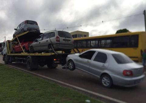 Detran apreende 112 veículos e aplica mais de 450 multas durante feriado em Manaus