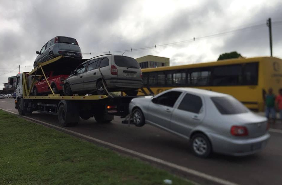 Detran apreende 112 veículos e aplica mais de 450 multas durante feriado em Manaus