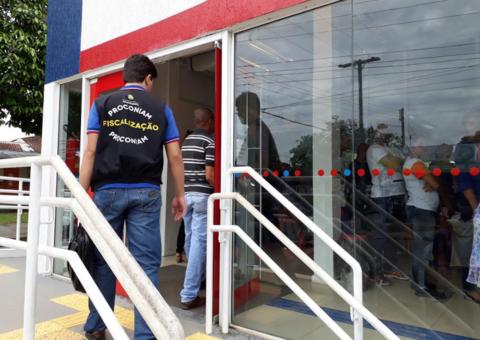 No Amazonas, agência bancária é autuada por tempo de espera extrapolar duas horas