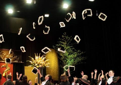 É graduado e continua fora do mercado de trabalho? Saiba como mudar isso