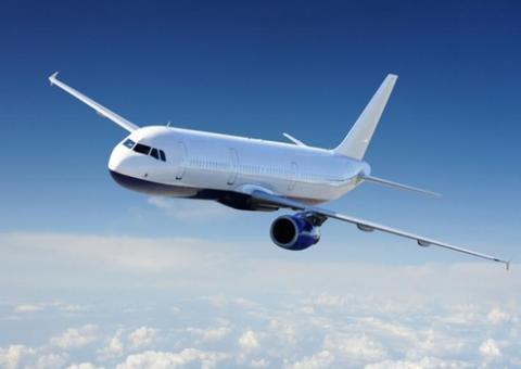 Governo do Amazonas trabalha melhorias na malha viária e fecha novos voos para o Estado