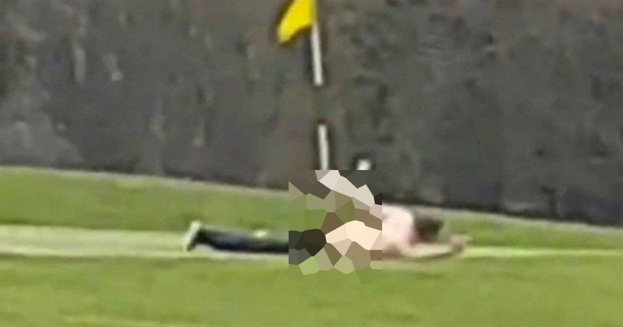 Em plena luz do dia, homem é flagrado fazendo sexo com bandeira de campo de golfe