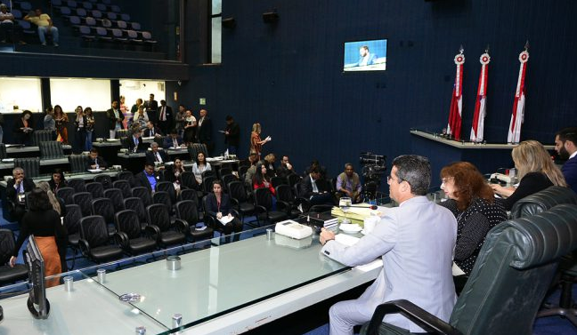 Deputados aprovam reajuste das datas-base dos servidores da Aleam 