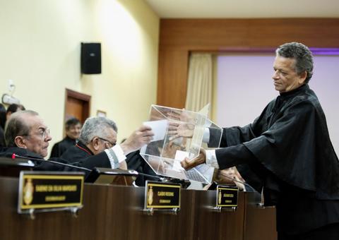Desembargadores apontam irregularidade e denunciam eleição no TJAM 