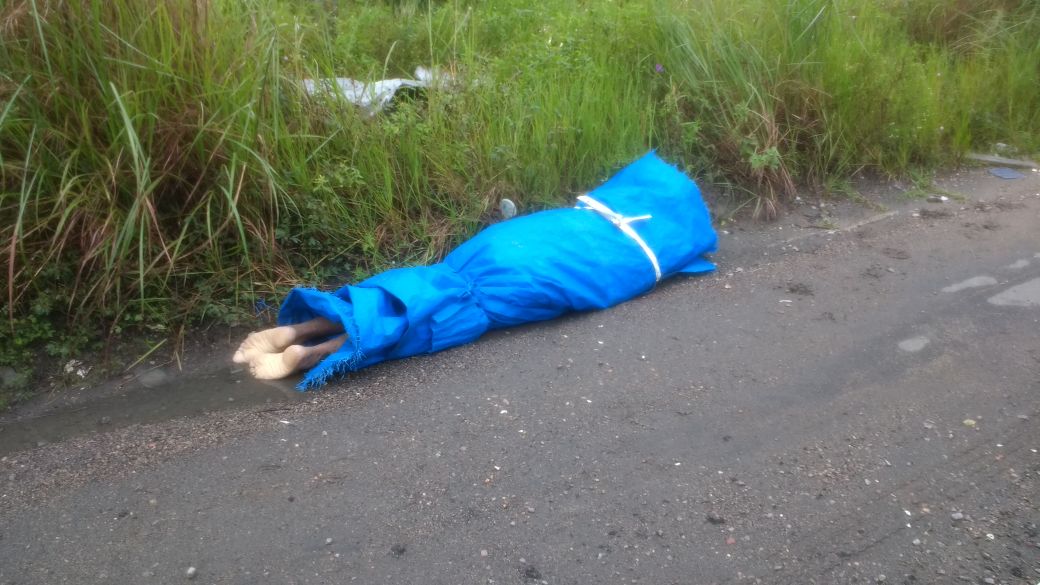 Com rosto desfigurado, corpo é encontrado em ramal do Distrito