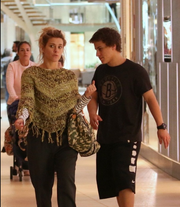 Carolina Dieckmann revela sofrimento com distância do filho e separação de Marcos Frota