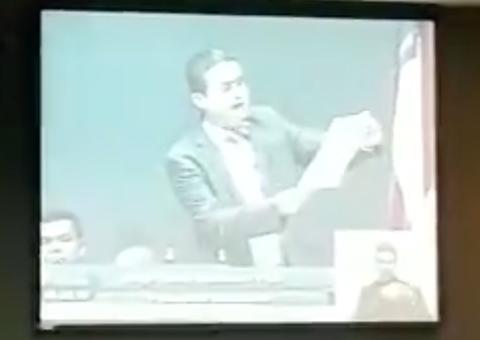 Veja o momento em que David Almeida se desespera sob risco de cassação