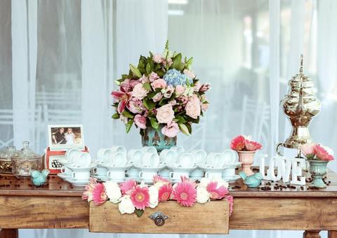 Festejar: Feira com artigos de decoração para festas movimenta shopping em Manaus