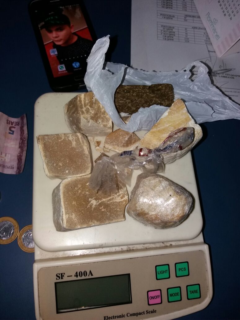 Seis pessoas são presas suspeitas de envolvimento com tráfico de drogas no Amazonas