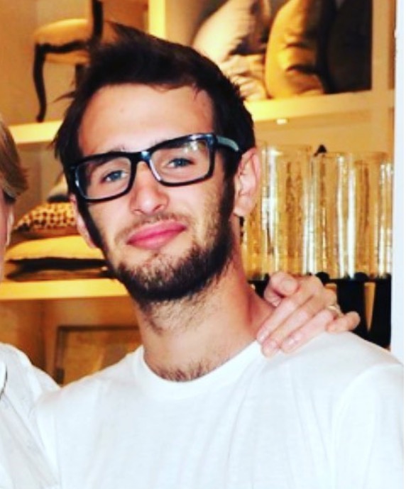 Filho de Sean Penn é preso com drogas e cogumelos alucinógenos nos EUA