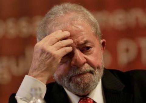 Moro manda Lula se entregar até as 17h desta sexta-feira
