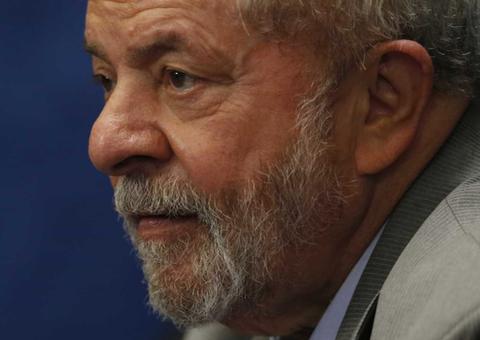 Lula decide nas próximas horas como cumprirá ordem de prisão 