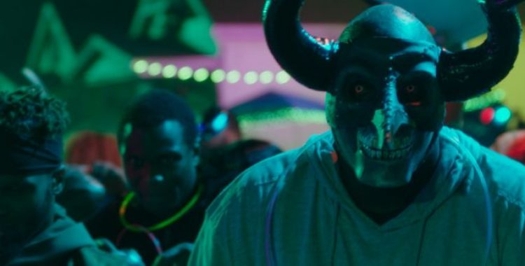 Terror A Primeira Noite de Crime ganha trailer bizarro