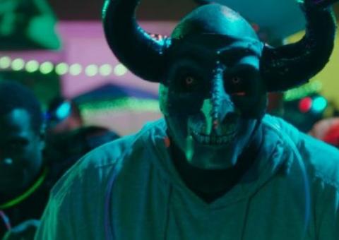 Terror A Primeira Noite de Crime ganha trailer bizarro