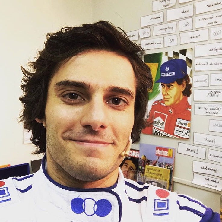  Primo de William Bonner revela namorado em foto e se declara: