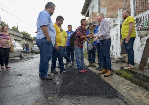 Mais de cem ruas do Mutirão recebem obras de tapa-buraco