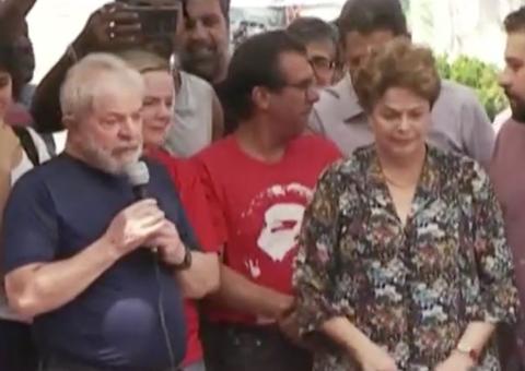 Lula discursa pela primeira vez após prisão ser decretada por Sérgio Moro