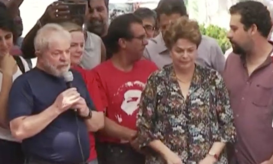 Lula discursa pela primeira vez após prisão ser decretada por Sérgio Moro