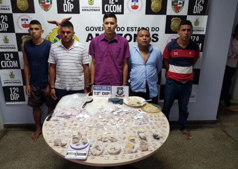 Grupo suspeito de fornecer drogas a bocas de fumo é preso em Manaus