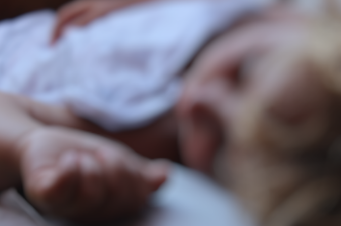 Abandonado há 2 dias, bebê é resgatado por PMs no Amazonas