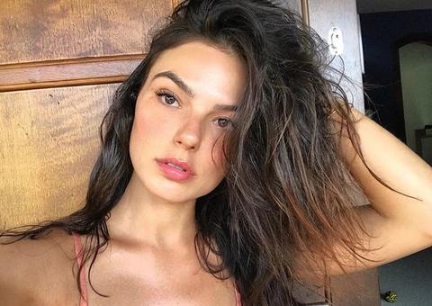 Isis Valverde está grávida do primeiro filho