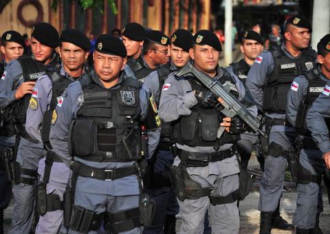 Governo publica decretos com promoções de 2.963 policiais militares do Amazonas