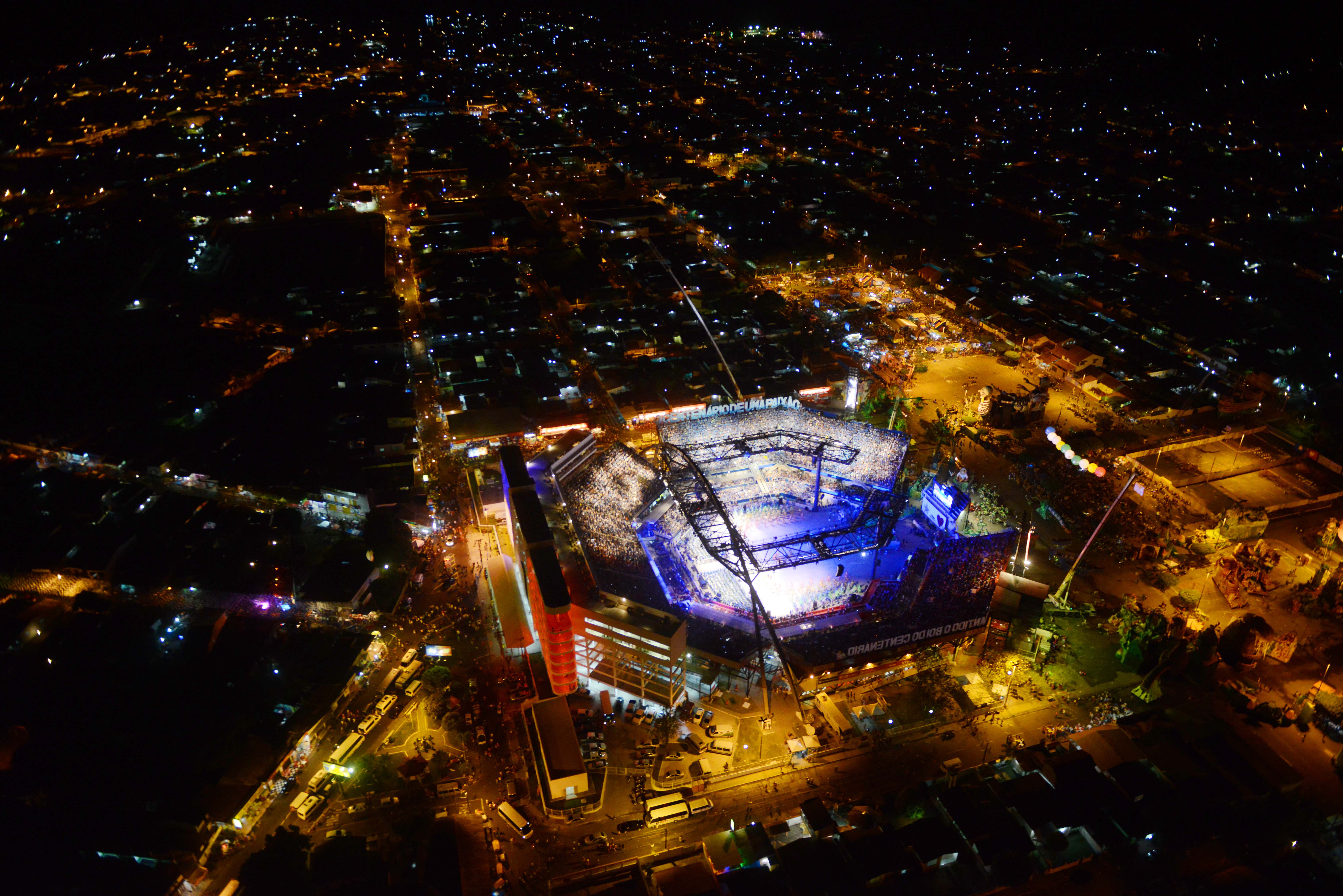  Bumbódromo em Parintins recebe manutenção elétrica  