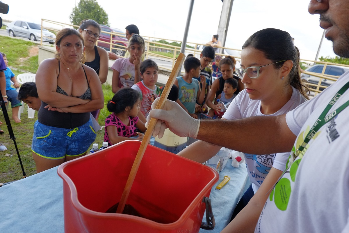 Morro da Liberdade e Santa Luzia recebem oficina gratuita de sabão caseiro 