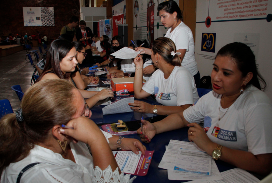 Inscrições para quase 13 mil vagas no Bolsa Idiomas encerram na próxima sexta