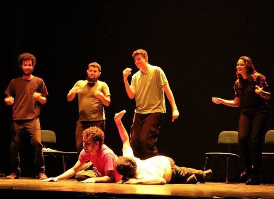 Grupo Maior Palha apresenta show de humor gratuito em shopping de Manaus