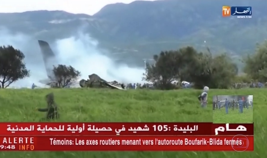 Sobe para 257 número de mortos em acidente com avião militar na Argélia
