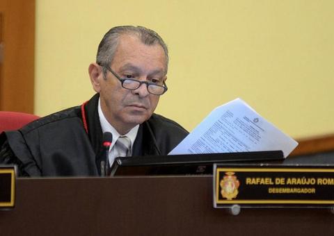 Após denúncia de estupro, ex-desembargador é proibido de se aproximar da neta