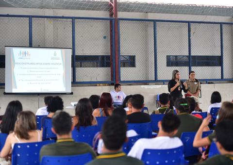 Escolas públicas recebem ações de conscientização e combate à violência em Manaus