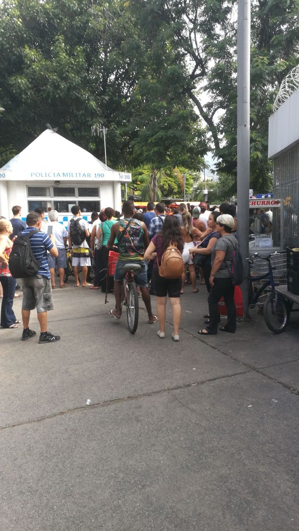 Mulher é esfaqueada pelo próprio marido dentro de shopping 