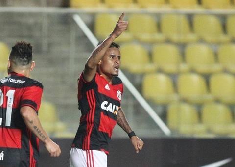 Destaque no Flamengo, Everton é cobiçado pelo São Paulo