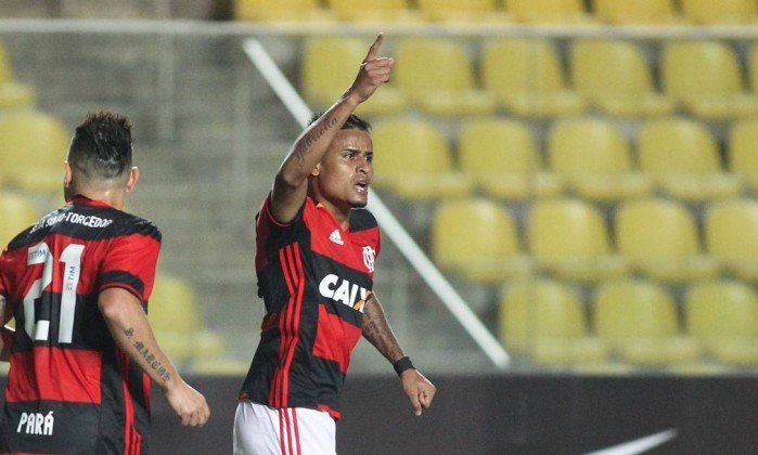 Destaque no Flamengo, Everton é cobiçado pelo São Paulo