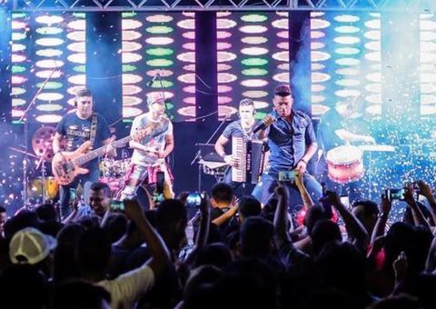 Com touro mecânico, João de Barro preparou quatro atrações neste fim de semana