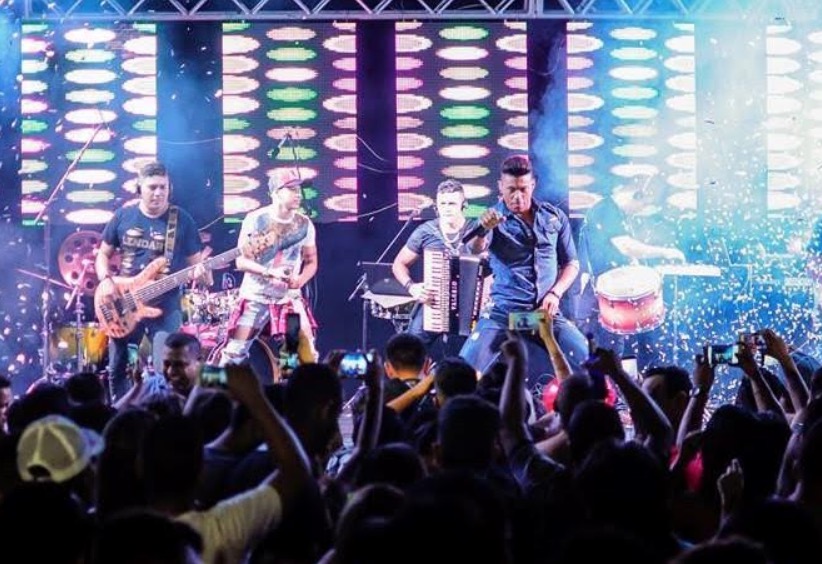 Com touro mecânico, João de Barro preparou quatro atrações neste fim de semana