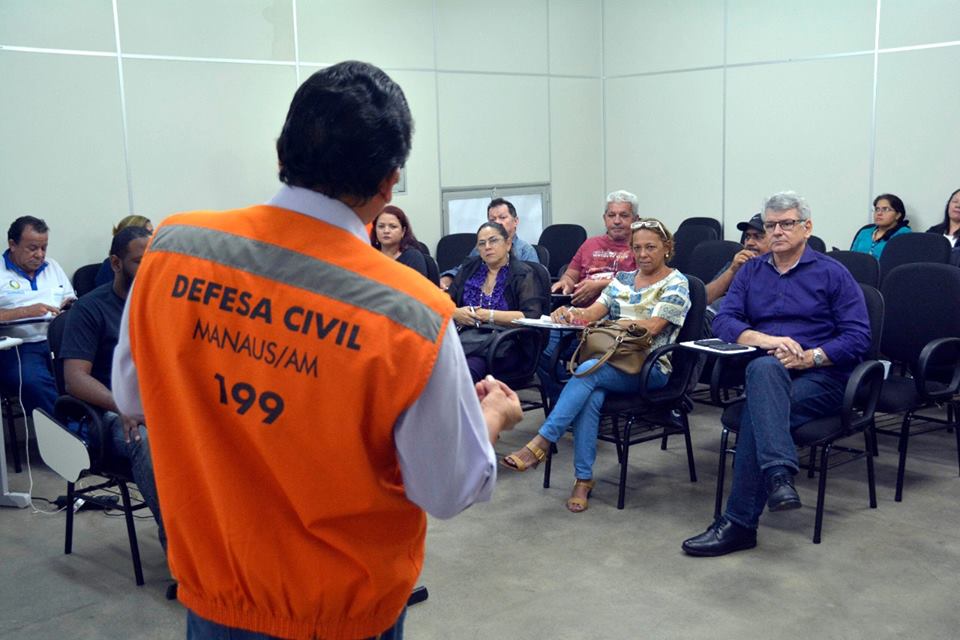 Prefeitura de Manaus inicia identificação das famílias pela ‘Operação Cheia 2018’