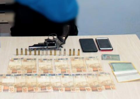 Flagrado com arma, homem tentar subornar PM’s e acaba preso no Amazonas