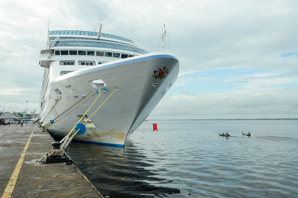 Cruzeiro chega a Manaus com mais de 200 turistas neste domingo 