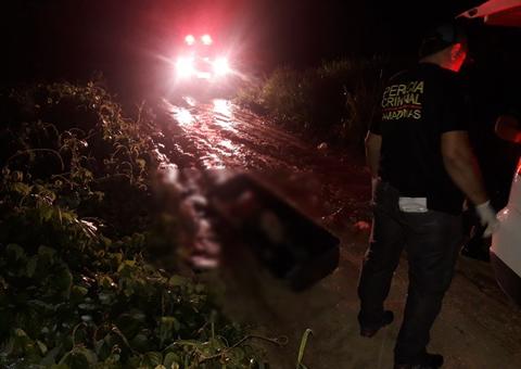 Com boca envelopada, corpo de homem é encontrado por populares em ramal de Manaus 
