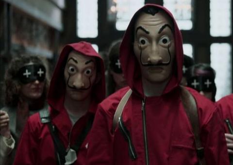 Grupo tenta roubar banco imitando série ‘La Casa de Papel’ e se dá muito mal