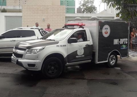 Empresária é encontrada morta dentro de casa foi assassinada a facadas, diz perícia 