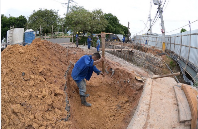 Prefeitura inicia nova fase de obra na ponte da avenida Brasil