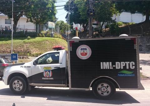 Ensaguentada, mulher é encontrada morta dentro de Kitinete em Manaus