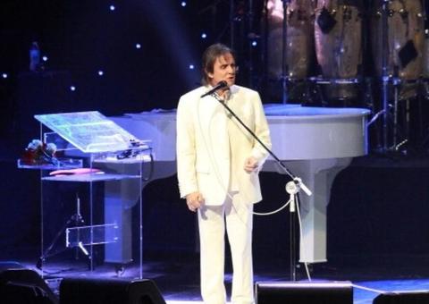 Roberto Carlos faz show em Manaus neste sábado