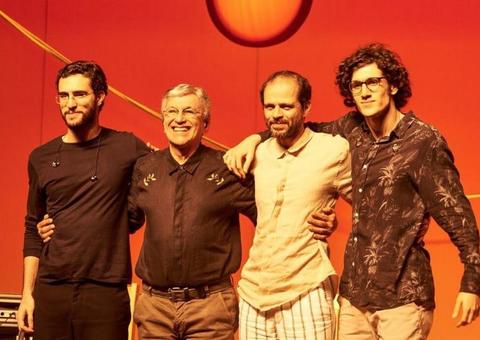 Caetano Veloso apresenta show especial ao lado dos filhos em Manaus